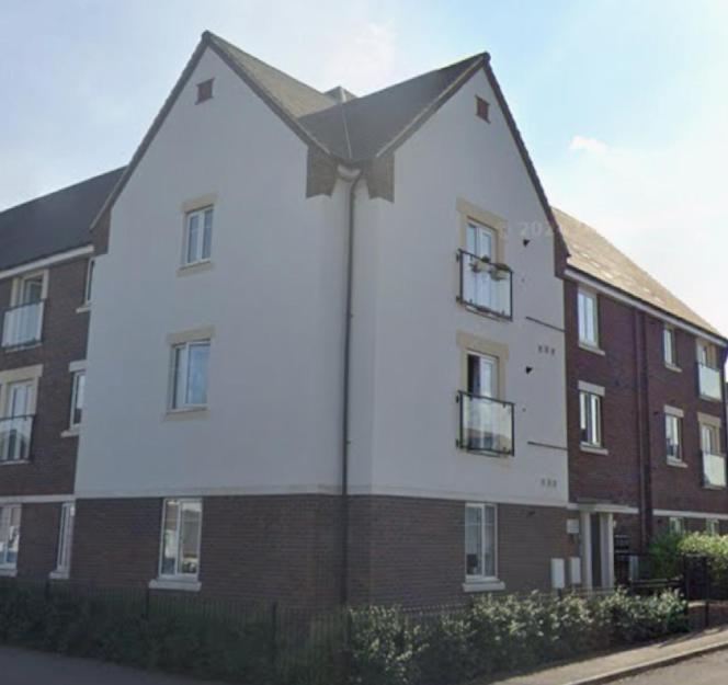 Crawley 2Bed Apartament Close To Gatwick Airport Copthorne  Екстер'єр фото